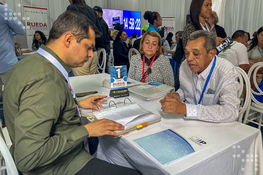<strong>CIIP fortalece relaciones comerciales en FitVen 2023</strong>