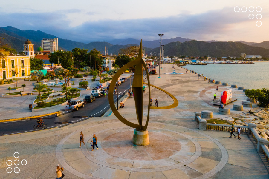 <strong>Centro Histórico de Puerto Cabello deslumbra a visitantes</strong>