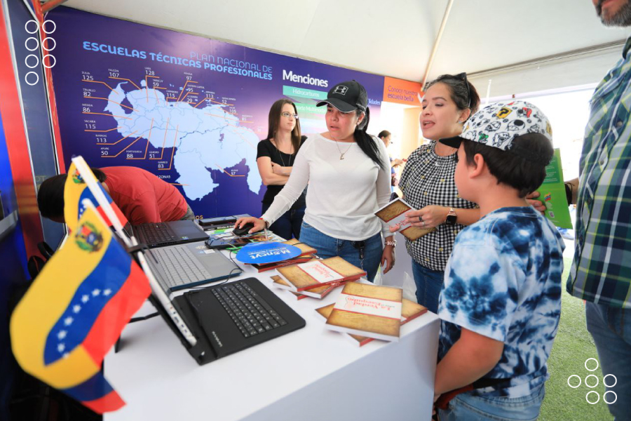 Ministerio de Ciencia y Tecnología y el Estado Falcón exponen sus avances en la Expo Gobierno 2024