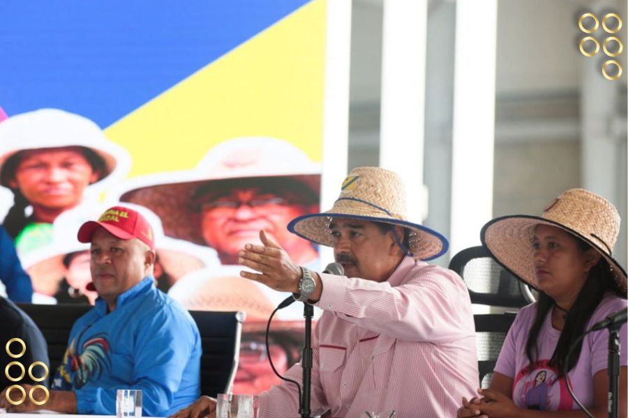 Presidente Maduro crea Fondo Económico Especial para producción comunal