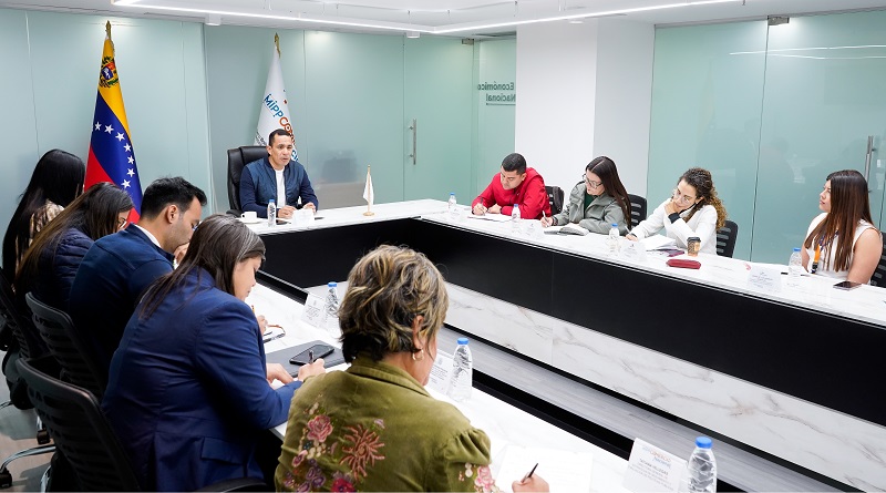 Autoridades lideraron mesa de trabajo para potenciar líneas estratégicas en comercio nacional