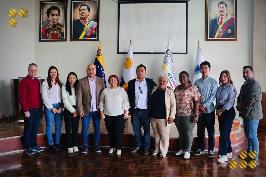 Primeros turoperadores chinos arriban a Venezuela